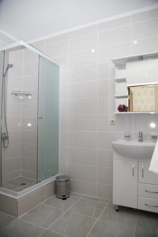 Dioskuria Hotel Сухумі Екстер'єр фото