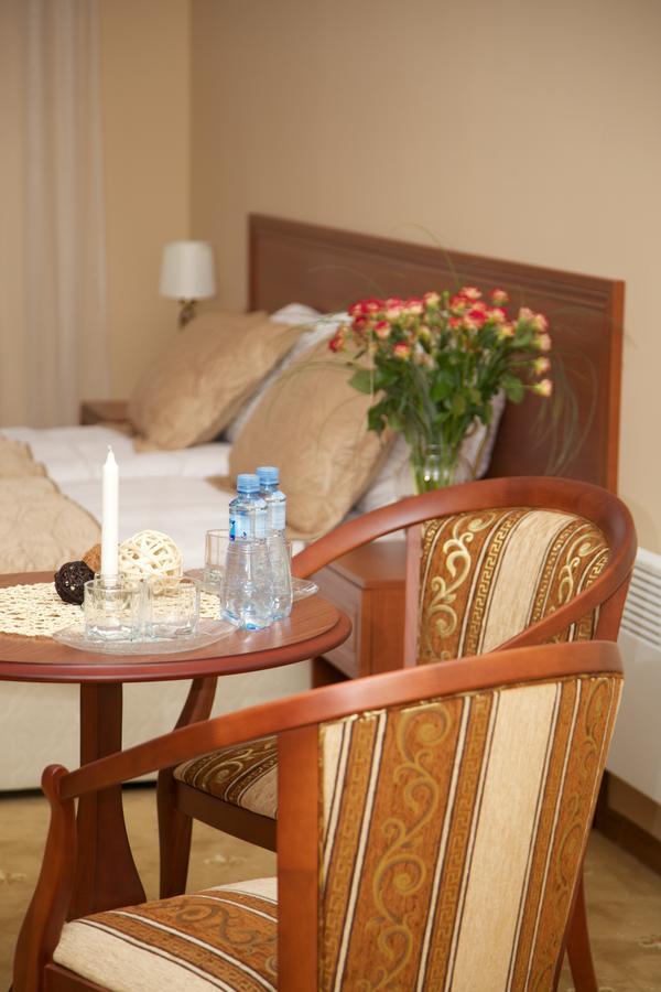 Dioskuria Hotel Сухумі Екстер'єр фото