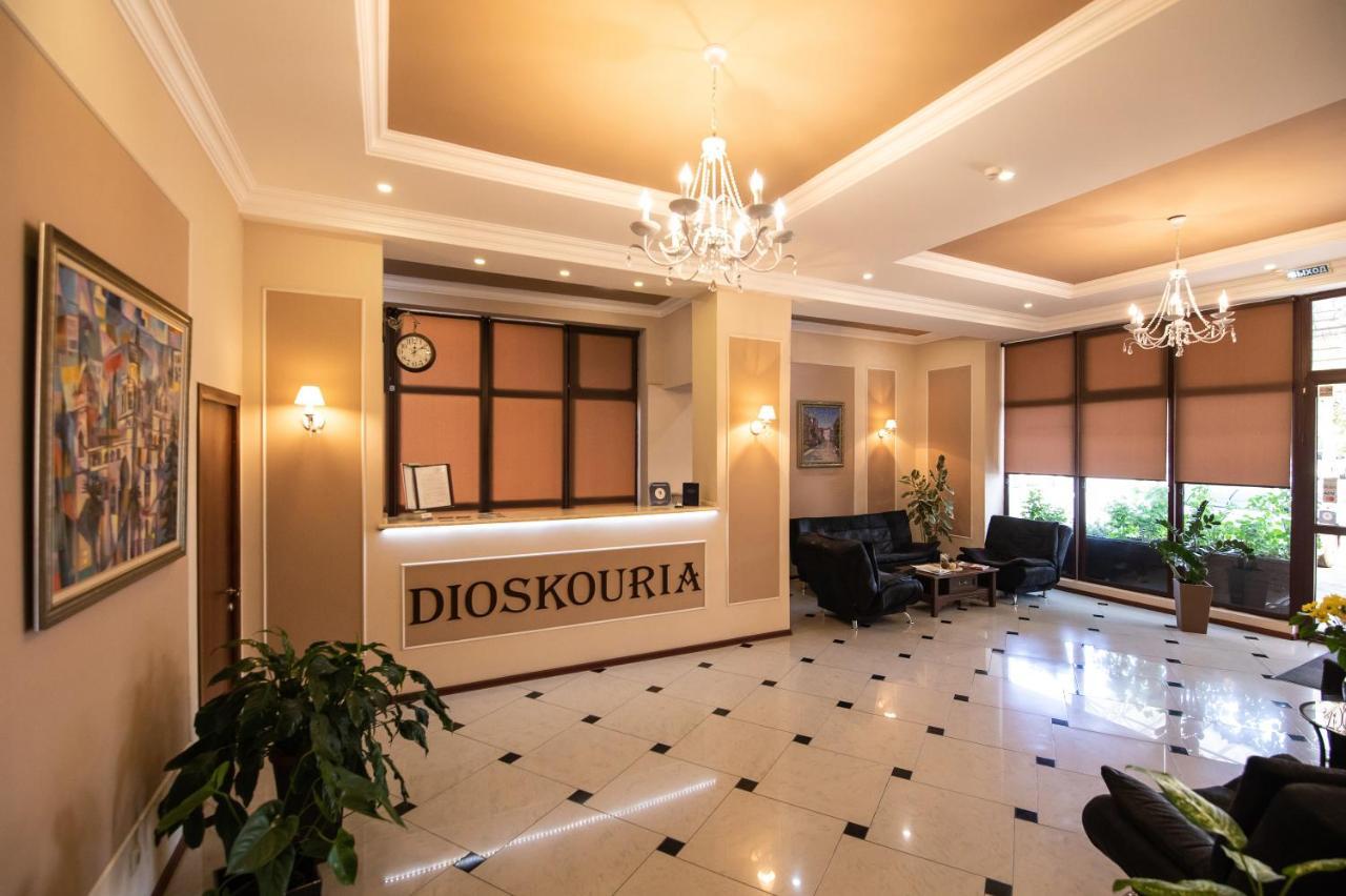 Dioskuria Hotel Сухумі Екстер'єр фото